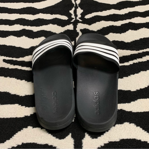 Adidas Adilette Slide Sandals Size 11 - Picture 8 of 14